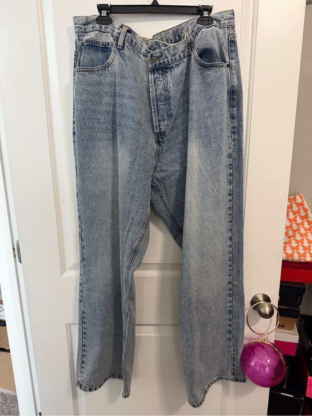 Fashion Nova Light Blue Crossover Wide leg Women’s Jeans
